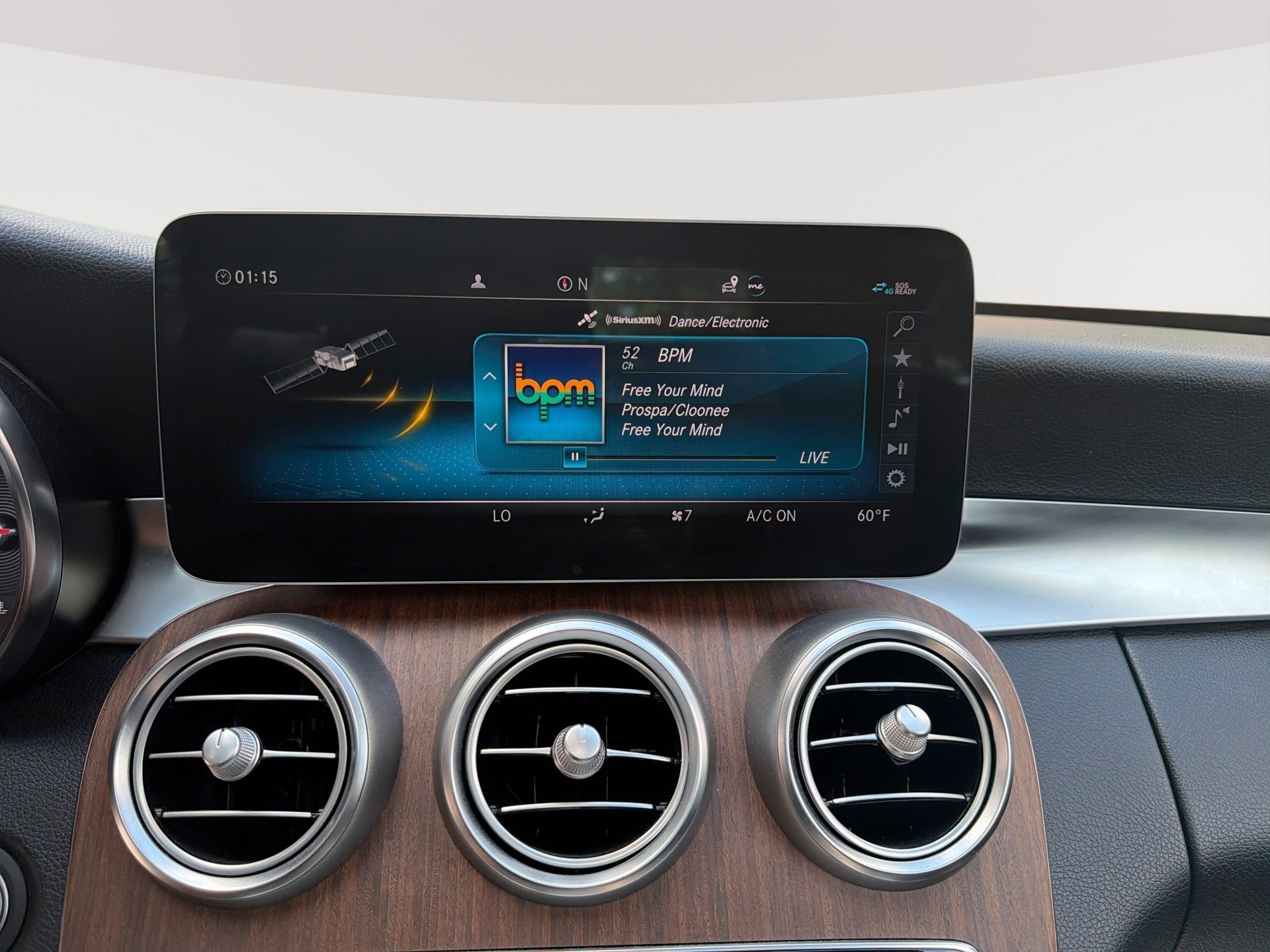 Used 2019 Mercedes-Benz C 300 Sedan image 12