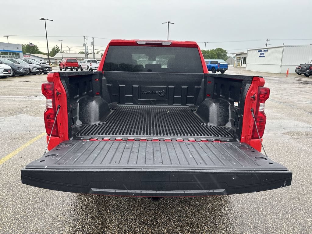 Certified 2025 Chevrolet Silverado 1500 LT AWD/4WD image 18