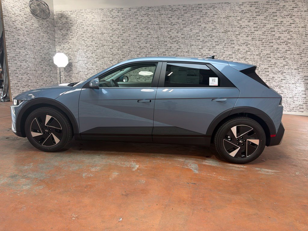 New 2027 Hyundai Ioniq 5 SE RWD image 4