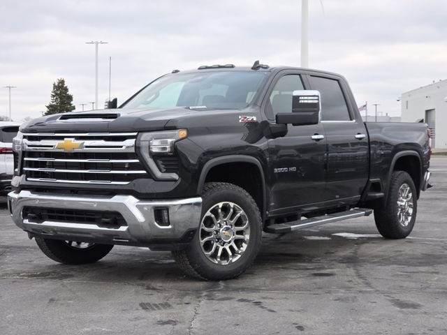 New 2026 Chevrolet Silverado 3500 LTZ w/ LTZ Premium Package image 2