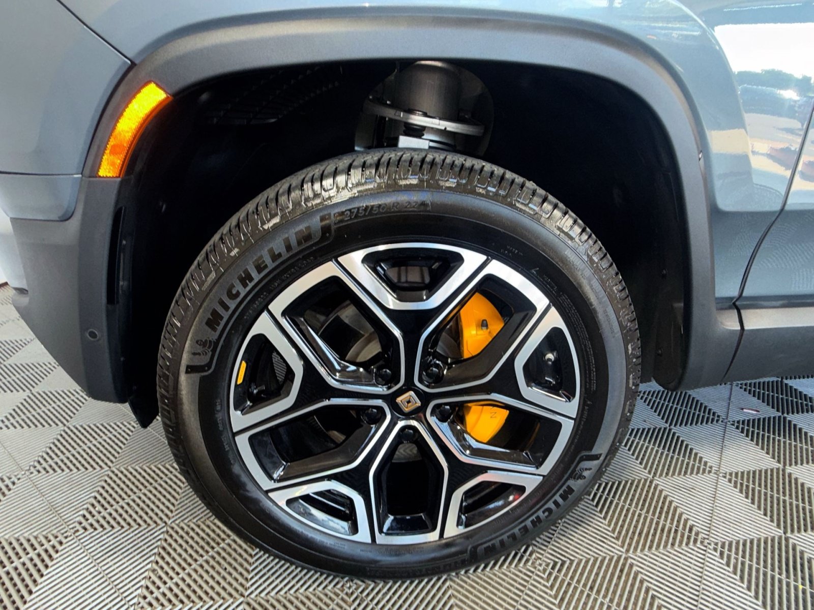 Used 2022 Rivian R1T Adventure AWD/4WD image 12