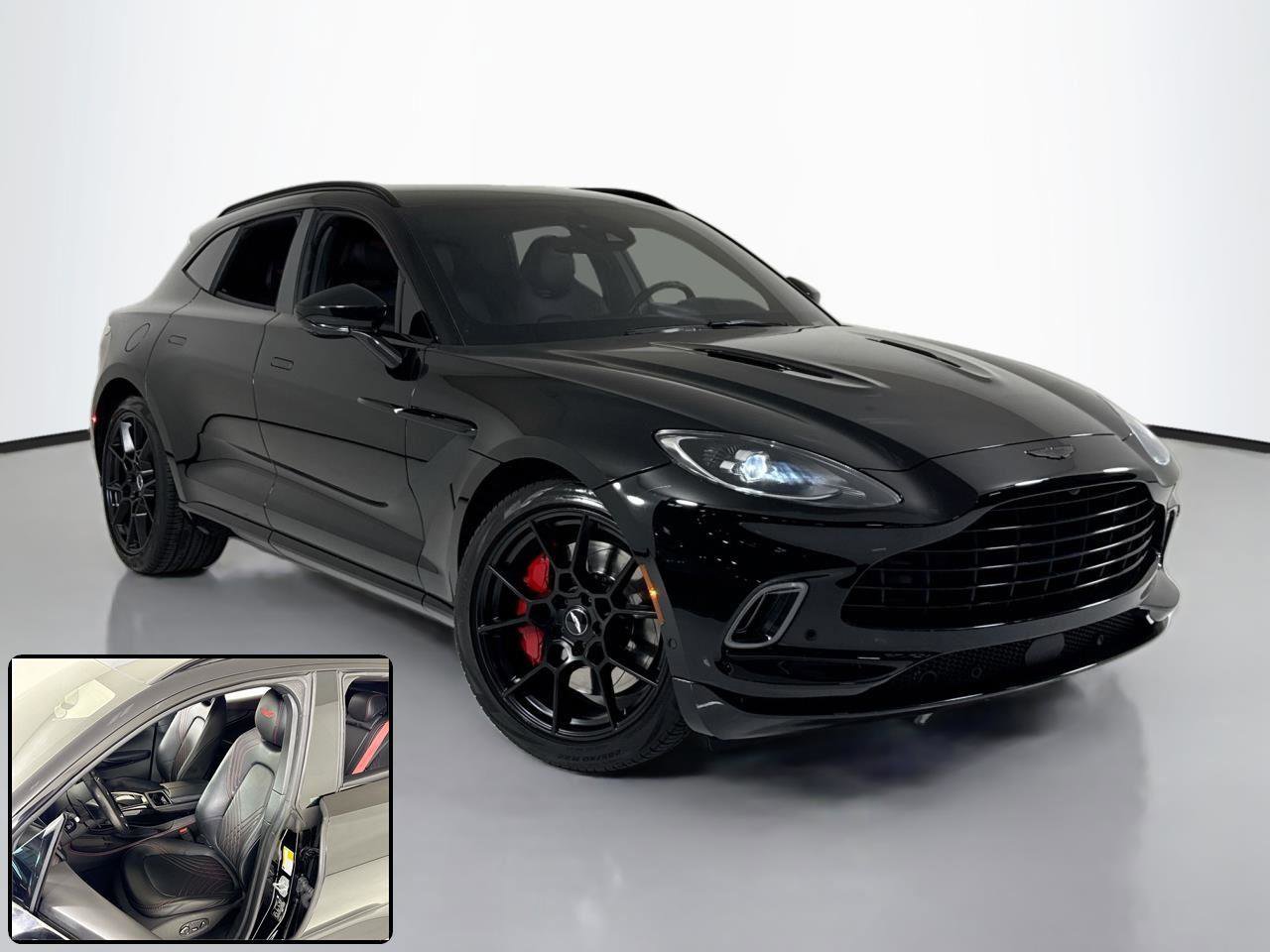 Used 2021 Aston Martin DBX image 2