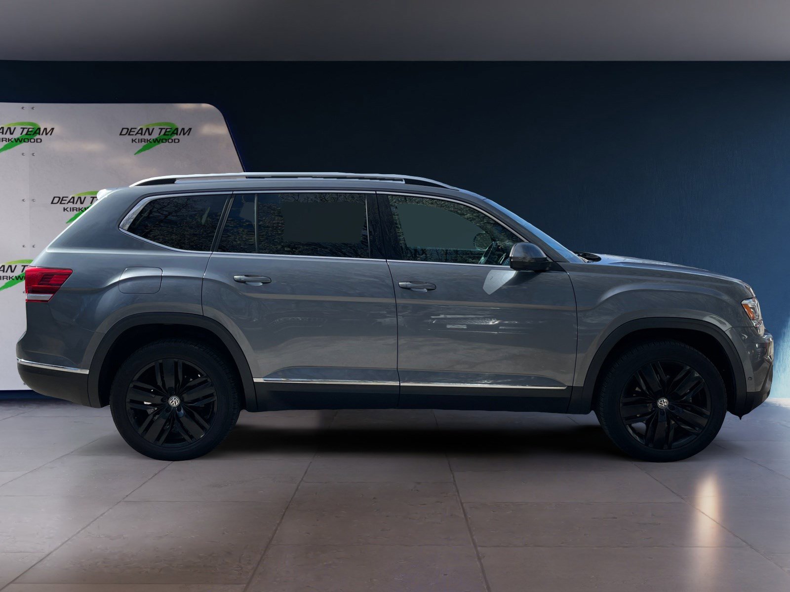 Used 2018 Volkswagen Atlas SEL Premium image 8