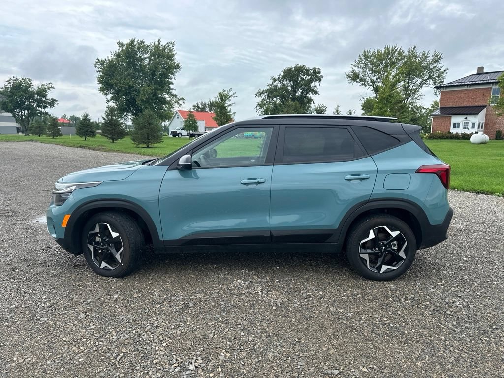 Used 2025 Kia Seltos S AWD/4WD image 7