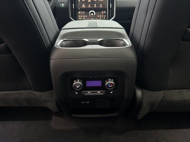 New 2026 GMC Acadia AT4 w/ Luxury Package image 30