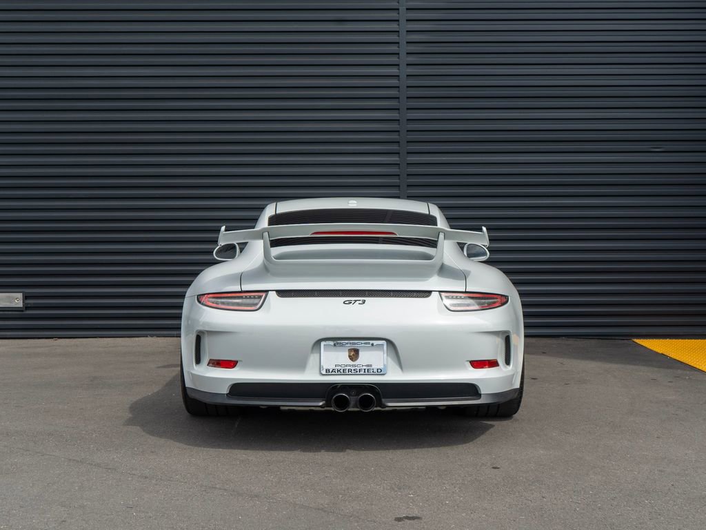Used 2015 Porsche 911 GT3 image 10