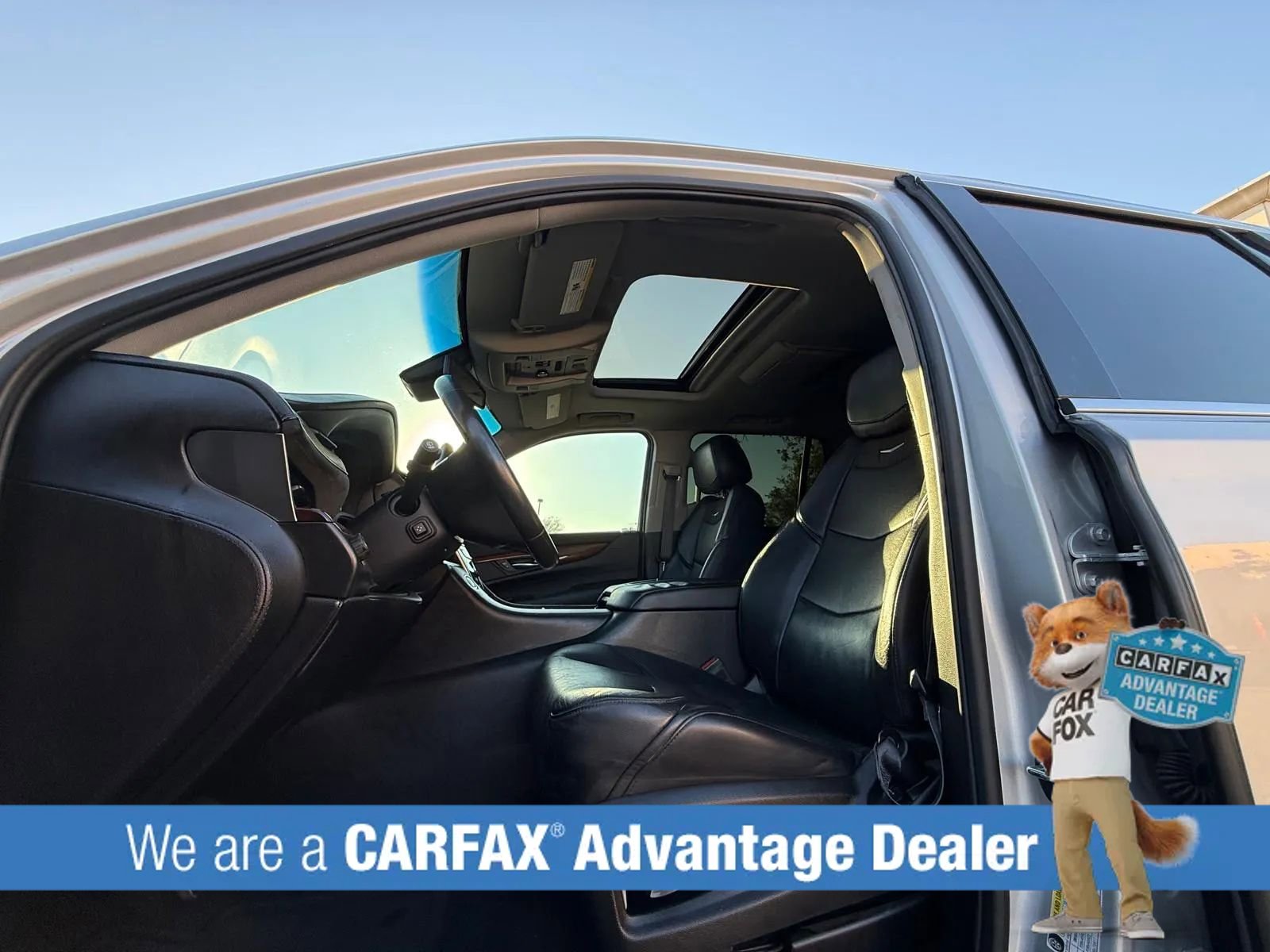 Used 2016 Cadillac Escalade Premium RWD image 57