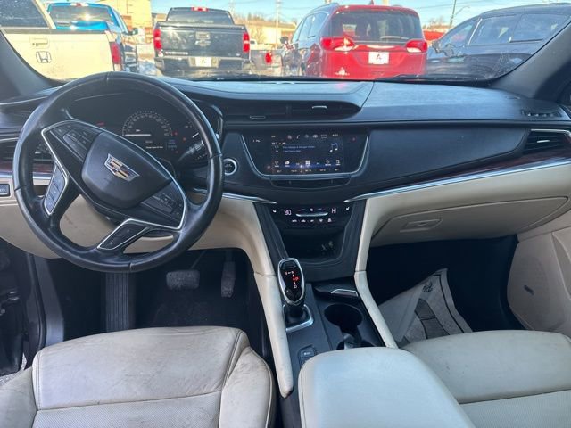 Used 2019 Cadillac XT5 Luxury image 16