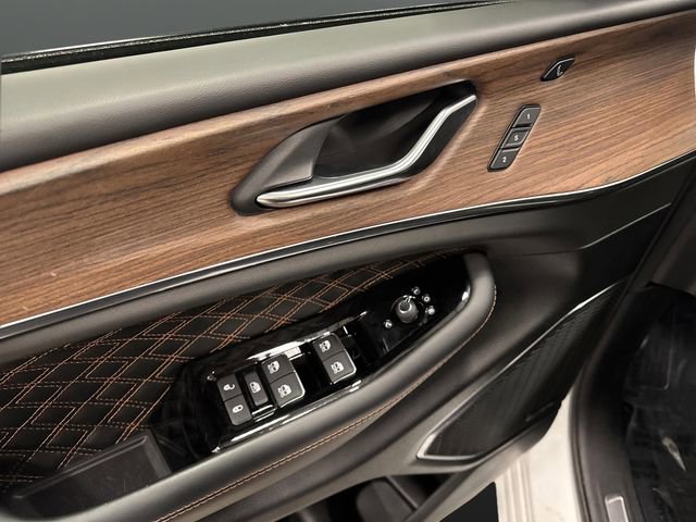 Used 2024 Jeep Grand Cherokee L Summit w/ Advanced Protech Group IV image 31