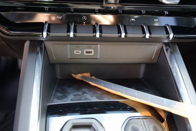 New 2026 GMC Canyon Elevation w/ Convenience Package image 20