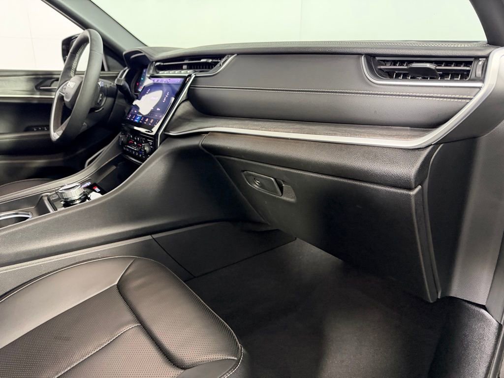 Used 2025 Jeep Grand Cherokee Limited 4xe image 32