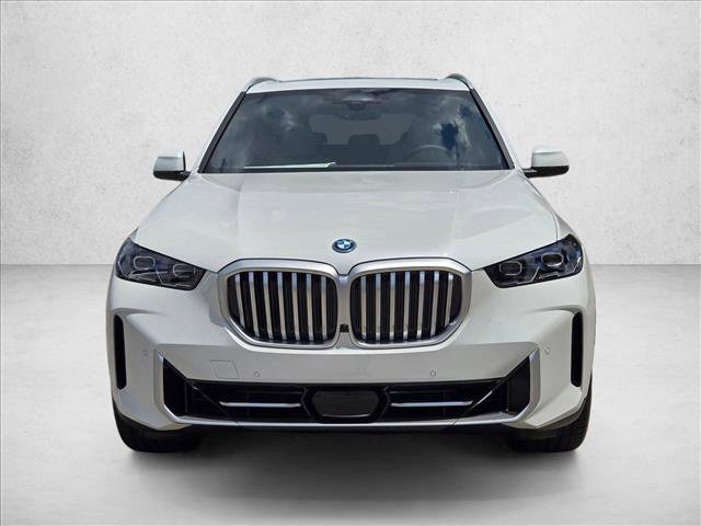 Used 2026 BMW X5 xDrive50e w/ Premium Package AWD/4WD image 5