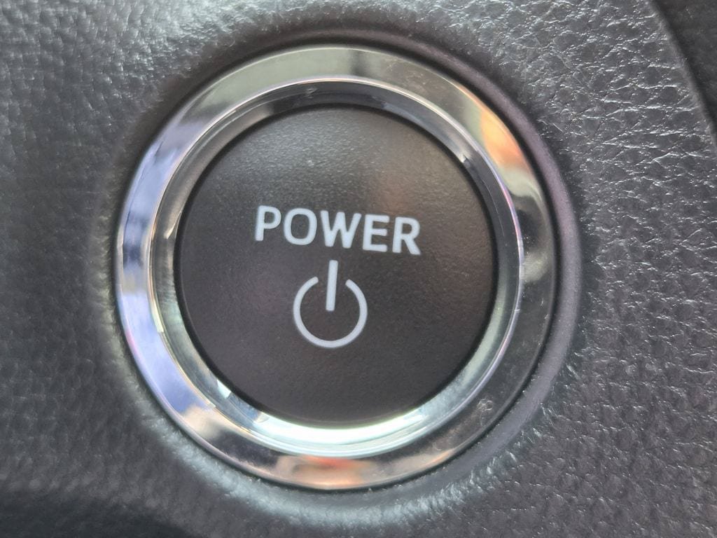 Used 2023 Toyota RAV4 XSE AWD/4WD image 22