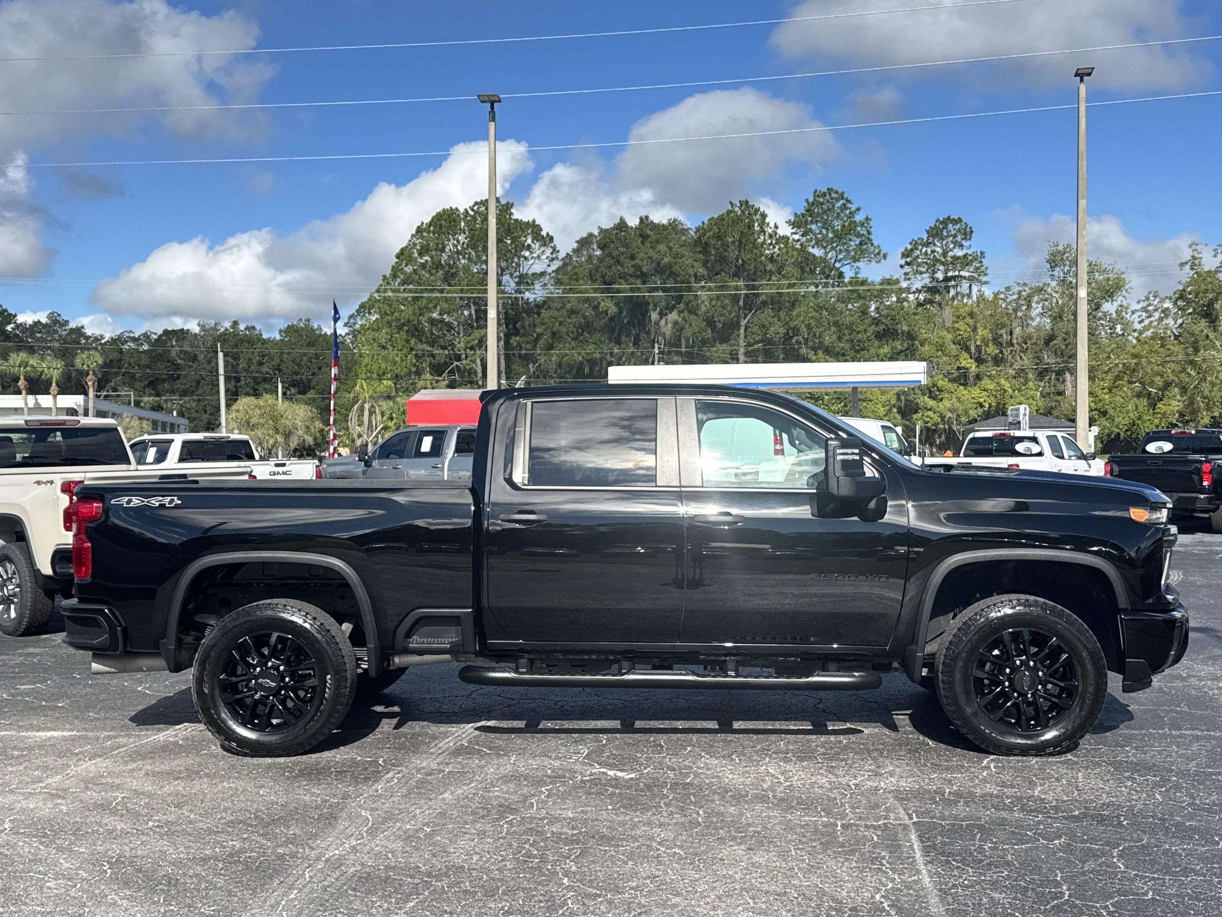 Used 2025 Chevrolet Silverado 2500 Custom w/ Custom Value Package AWD/4WD image 10