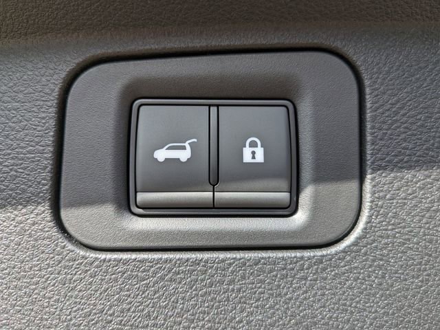New 2026 Nissan Armada SL w/ Captain's Chari Seat Package image 15