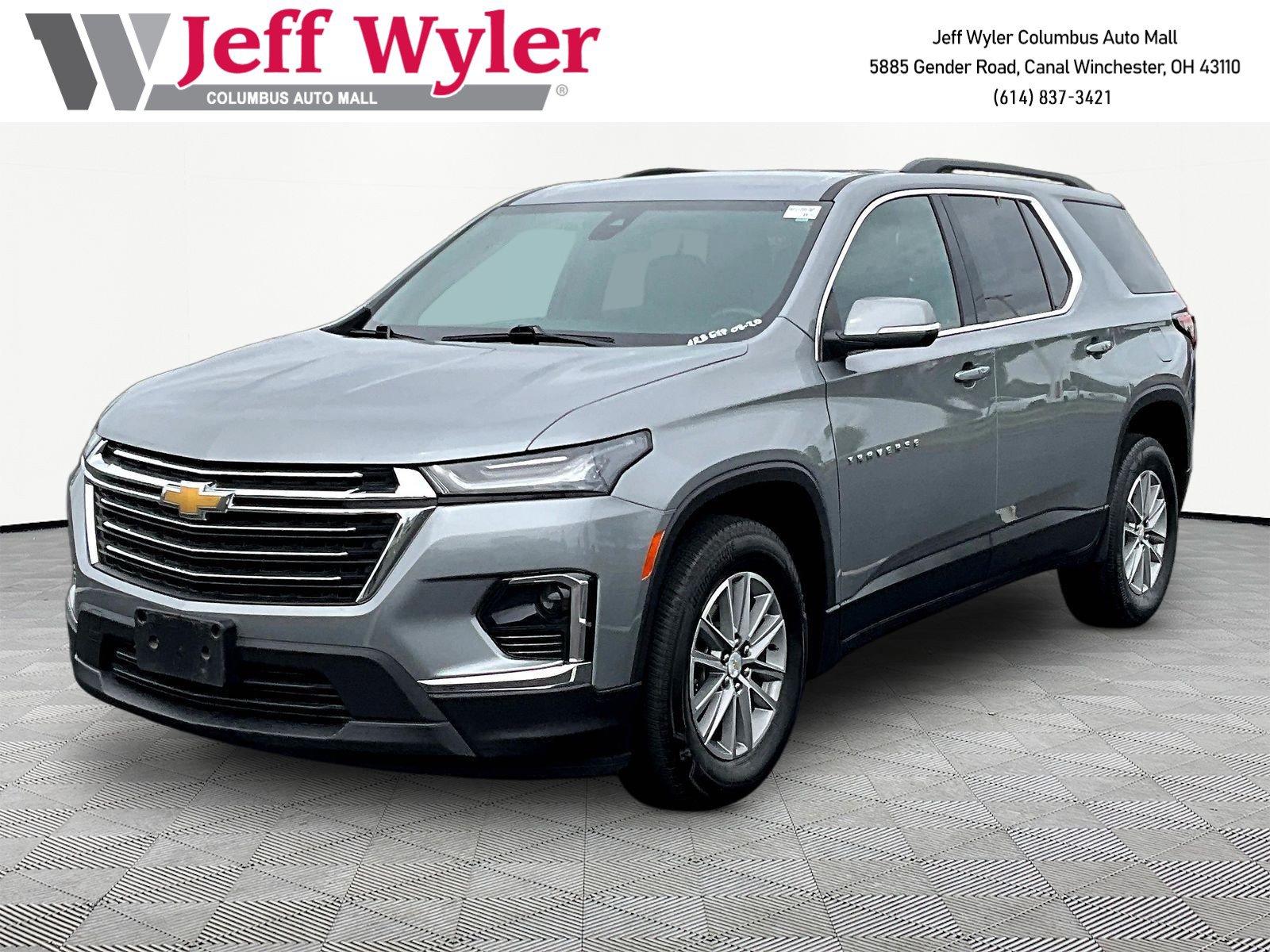 Used 2023 Chevrolet Traverse LT