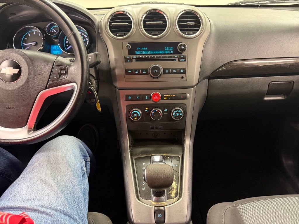 Used 2014 Chevrolet Captiva Sport LT FWD image 24