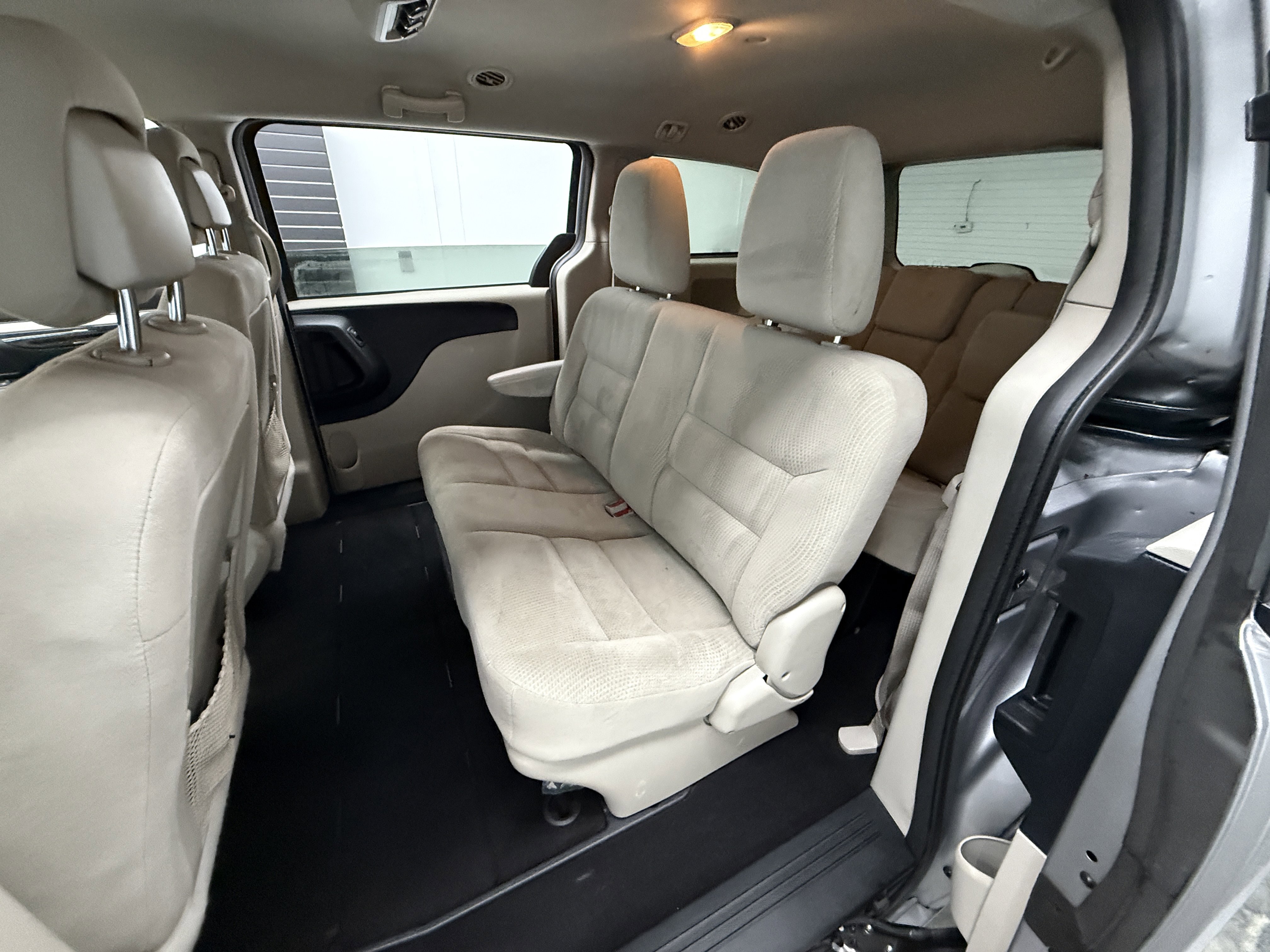 Used 2017 Dodge Grand Caravan SE w/ Power Window Group image 17