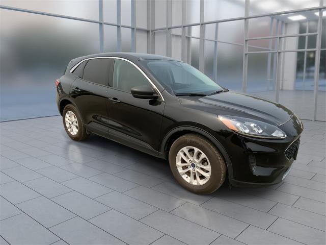 Certified 2022 Ford Escape SE image 2