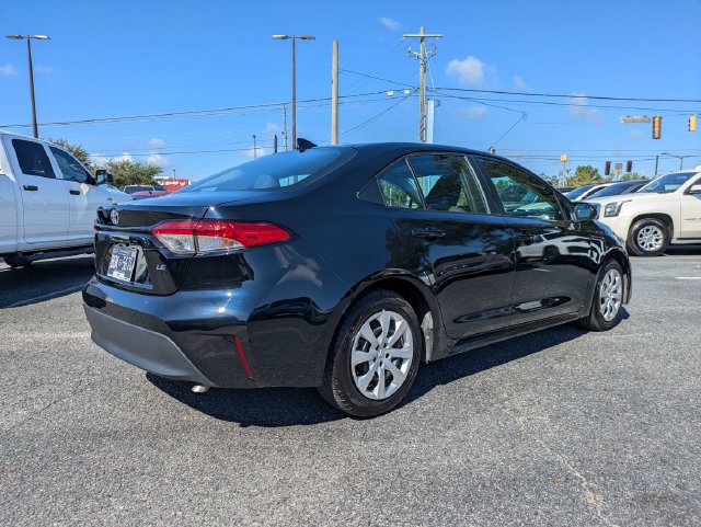 Used 2024 Toyota Corolla LE FWD image 5