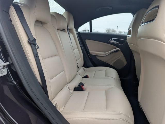 Used 2014 Mercedes-Benz CLA 250 image 18