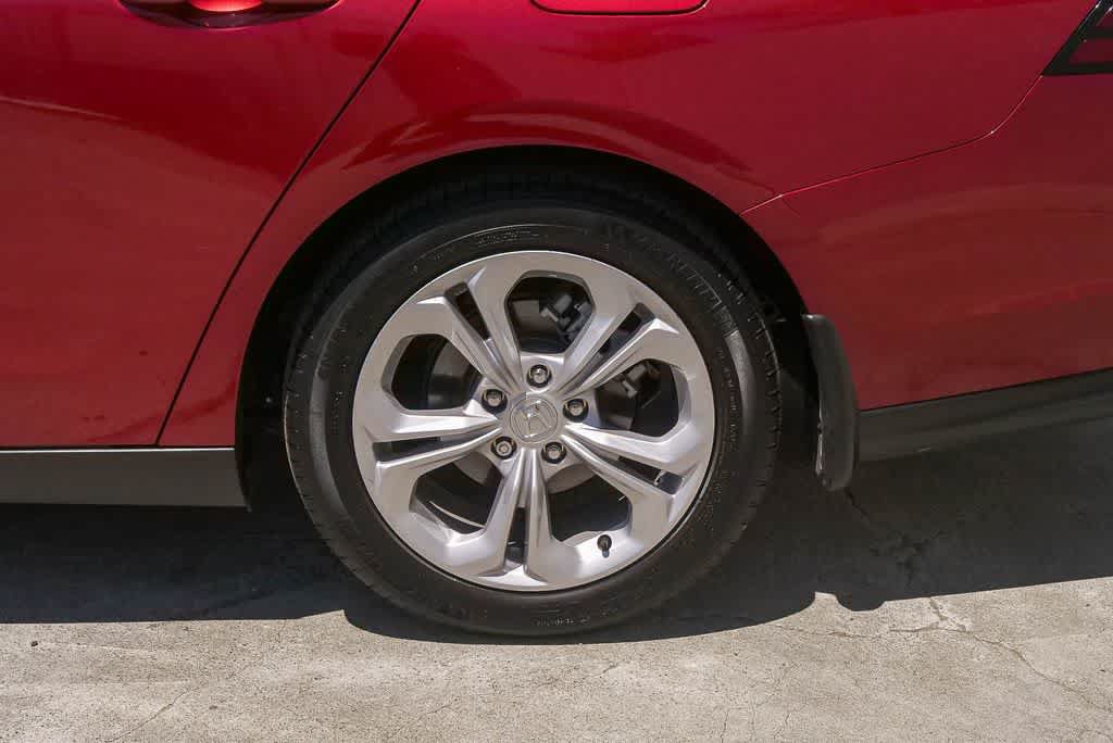 Certified 2025 Honda Accord LX image 6