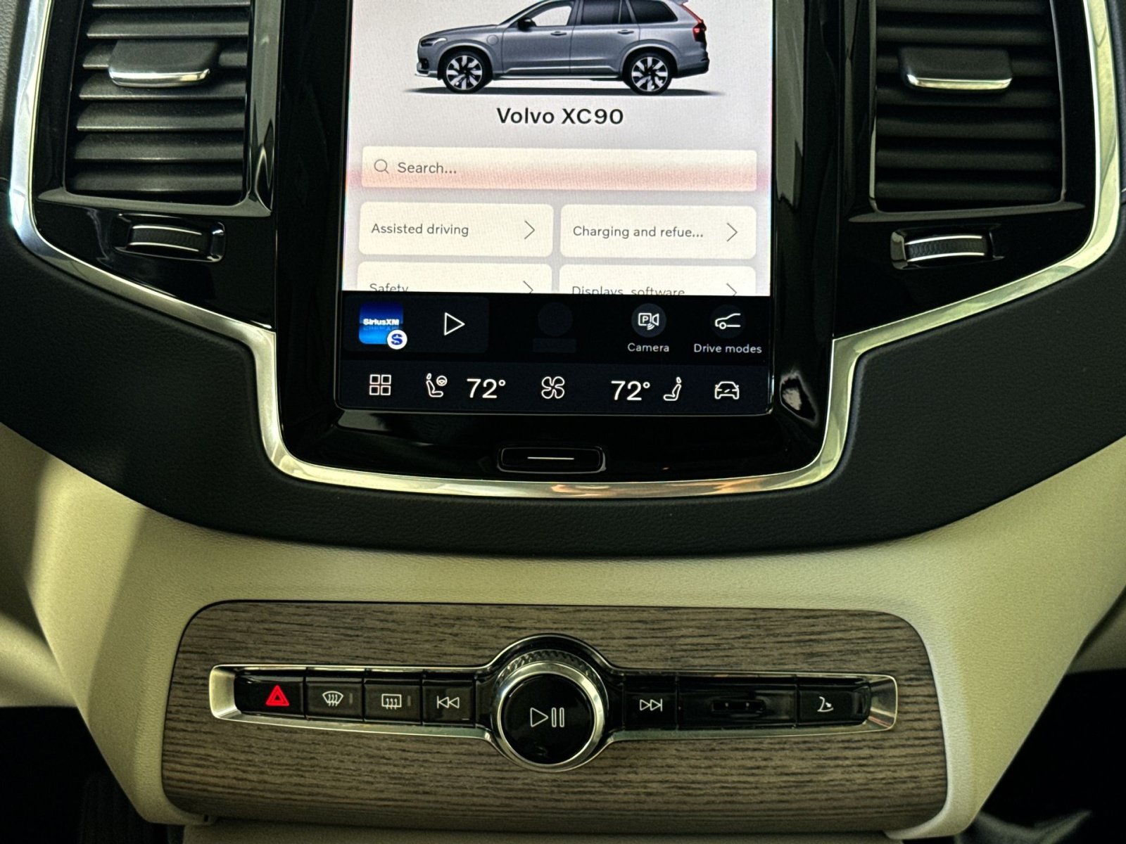 Used 2023 Volvo XC90 T8 Ultimate AWD/4WD image 20