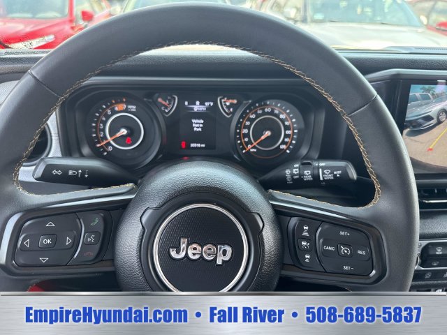 Used 2024 Jeep Wrangler Unlimited Sport AWD/4WD image 25