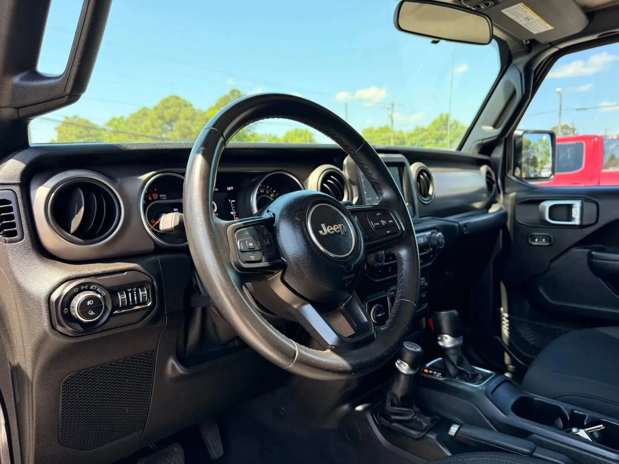 Used 2020 Jeep Gladiator Sport w/ Quick Order Package 24S AWD/4WD image 16
