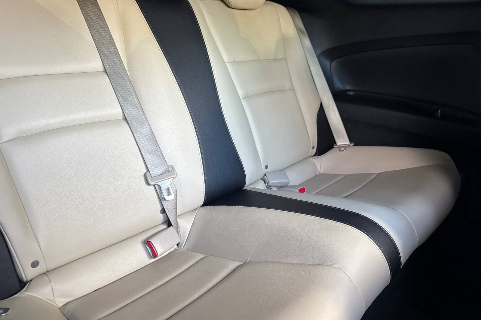 Used 2016 Honda Accord Touring image 24