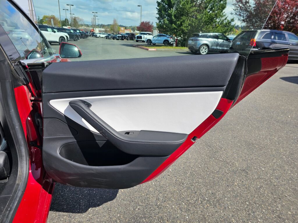 Used 2019 Tesla Model 3 Long Range image 14