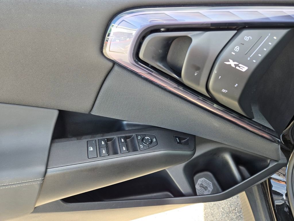 Used 2025 BMW X3 xDrive30i w/ Premium Package image 19