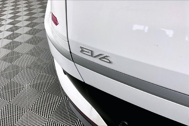 New 2026 Kia EV6 Light RWD image 10