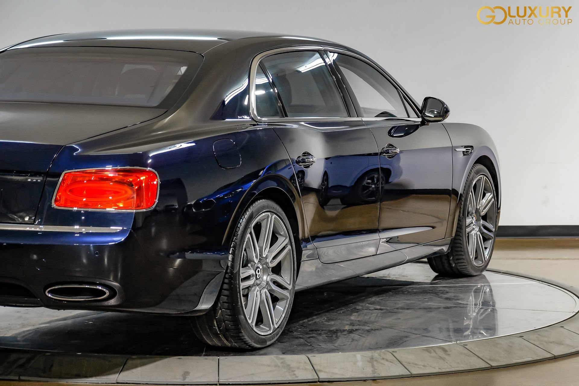 Used 2018 Bentley Flying Spur W12 AWD/4WD image 14