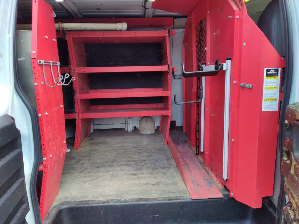 Used 2018 Chevrolet Express 2500 w/ Driver Convenience Package image 17