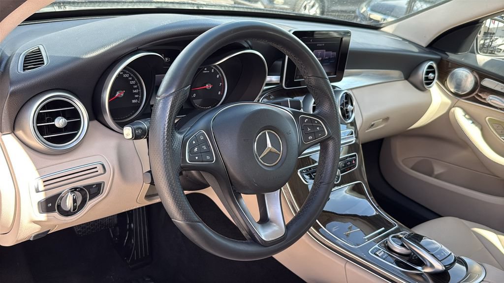 Used 2015 Mercedes-Benz C 300 4MATIC Sedan image 22