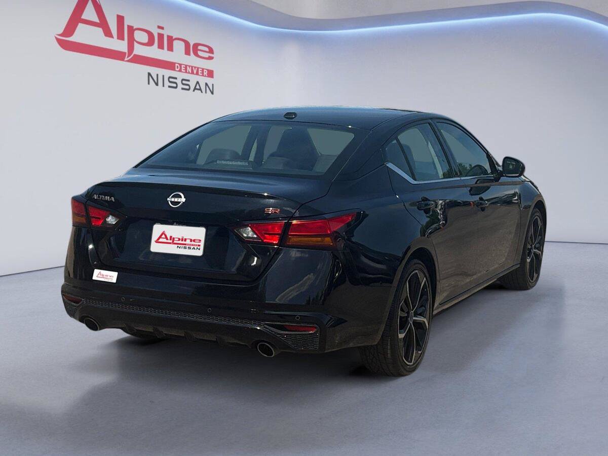 Used 2024 Nissan Altima 2.5 SR FWD image 5