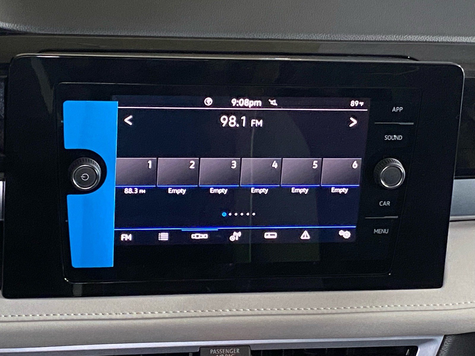 New 2026 Volkswagen Taos SE FWD image 6