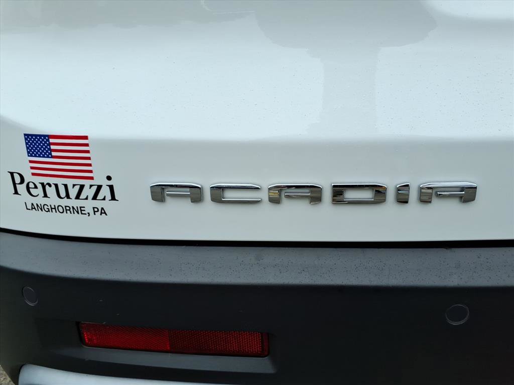 Certified 2023 GMC Acadia SLE w/ Driver Convenience Package image 17