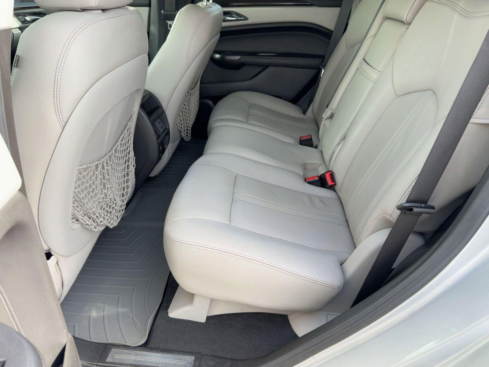 Used 2014 Cadillac SRX Luxury w/ Driver Awareness Package image 12