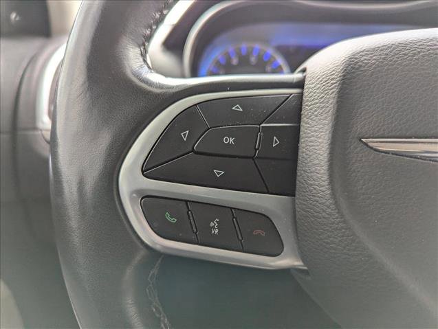 Used 2022 Chrysler 300 Touring L w/ Comfort Group image 13