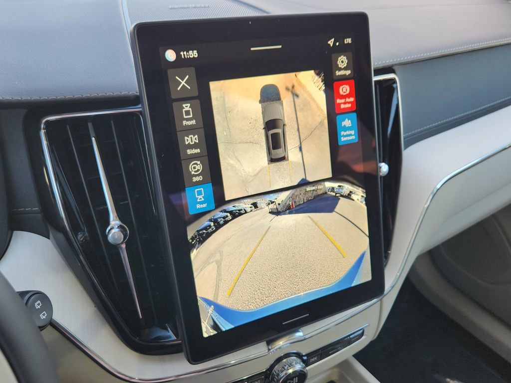 New 2026 Volvo XC60 B5 Ultra w/ Climate Package image 8