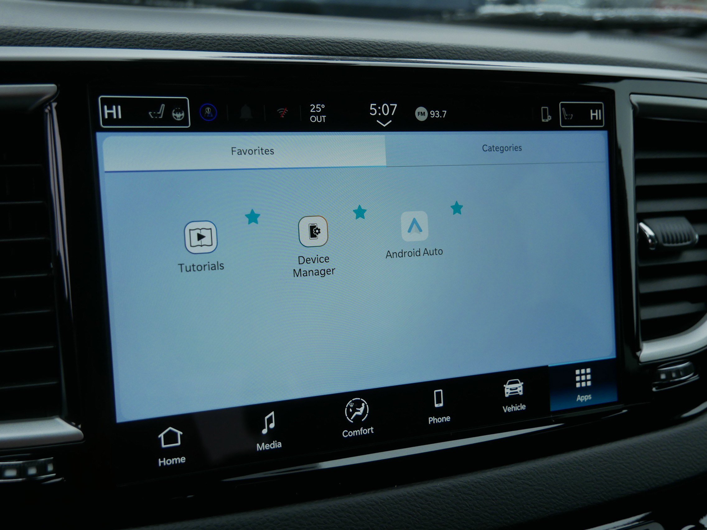 New 2026 Chrysler Voyager LX image 18