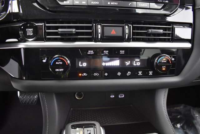 New 2025 Nissan Pathfinder SV image 20