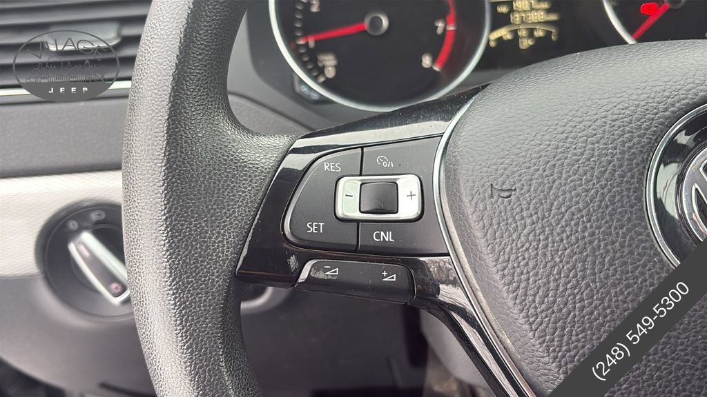 Used 2015 Volkswagen Jetta SE image 14