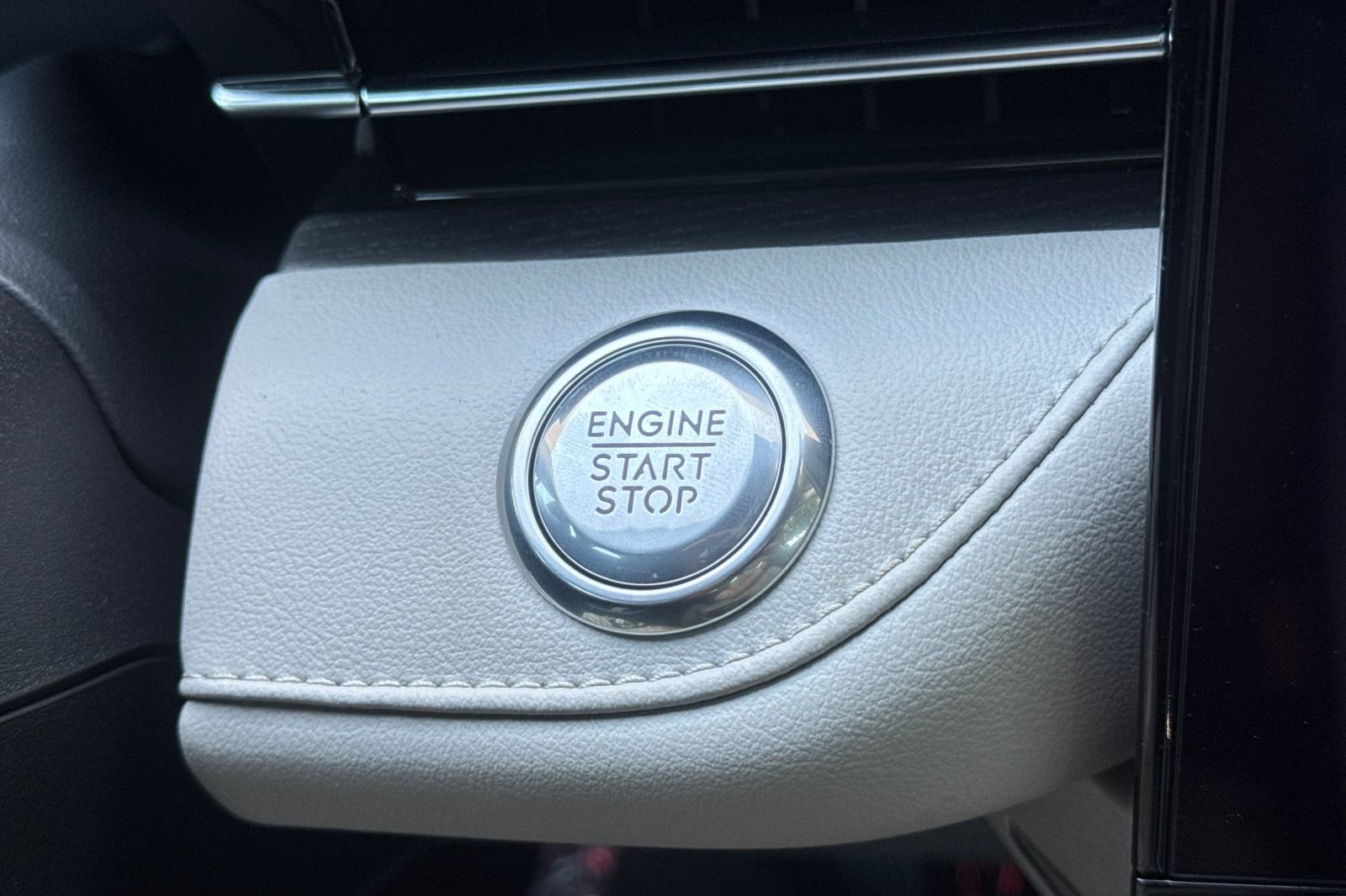 New 2026 Lincoln Nautilus Reserve AWD/4WD image 19
