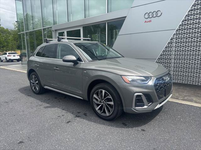 Used 2023 Audi Q5 2.0T Premium w/ Convenience Package AWD/4WD image 1