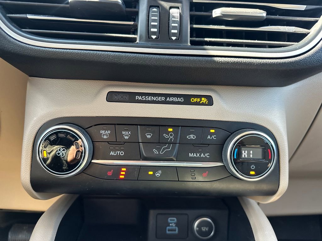 Used 2020 Ford Escape SEL image 18