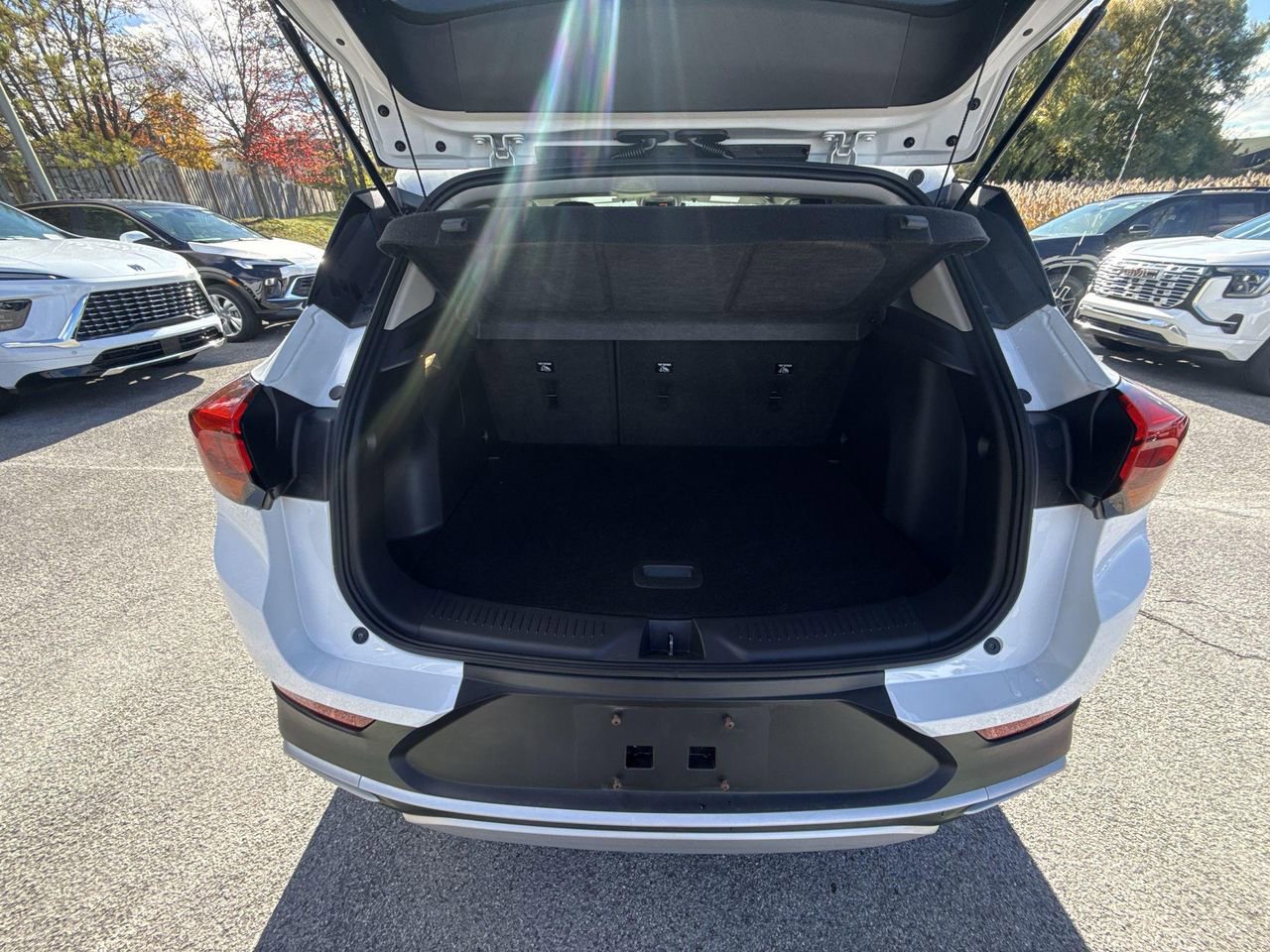 Certified 2023 Buick Encore GX Preferred w/ Cold Weather Comfort Package image 29