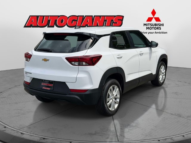 Used 2023 Chevrolet TrailBlazer LS AWD/4WD image 4